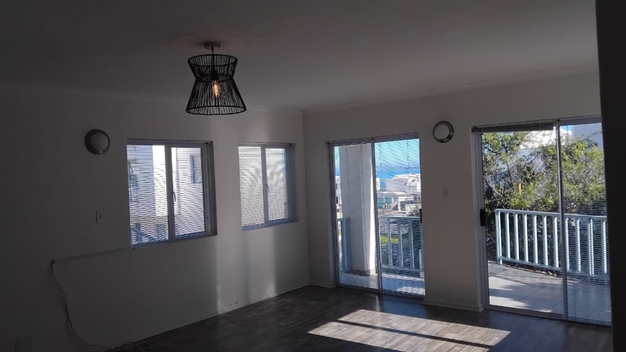 To Let 3 Bedroom Property for Rent in Paradise Beach Western Cape